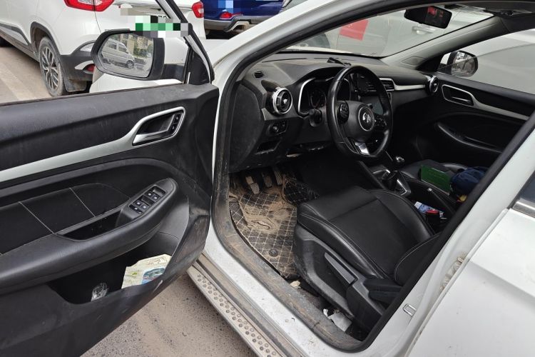 Used MG ZS 2017 1.5L Manual Luxury Edition Driver Seat