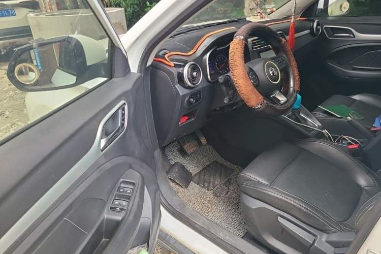 Used MG ZS 2017 1.5L Automatic Luxury Edition Driver Seat