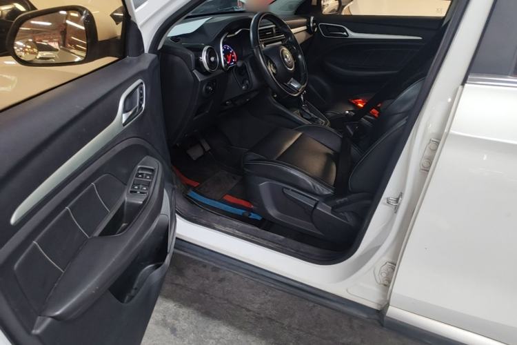 Used MG ZS 2017 1.5L Automatic Luxury Edition Driver Seat