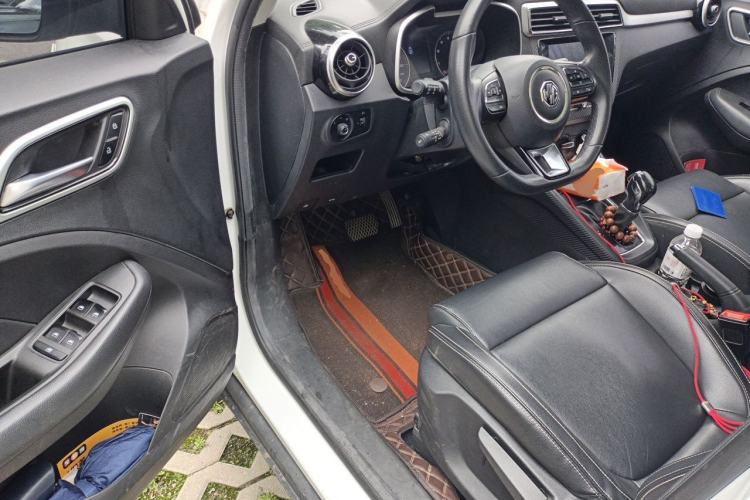 Used MG ZS 2017 1.5L Automatic Luxury Edition Driver Seat