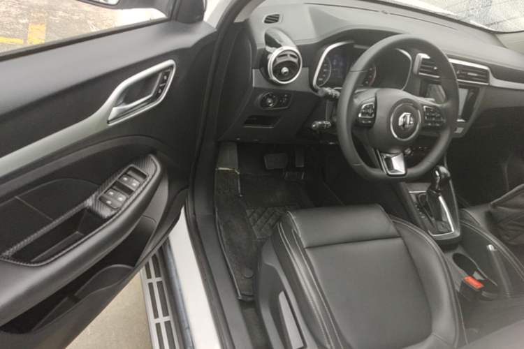 Used MG ZS 2017 1.5L Automatic Luxury Internet Edition Driver Seat
