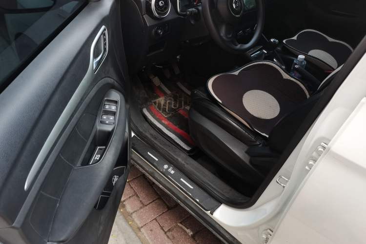 Used MG ZS 2017 1.5L Manual Fashion Edition Driver Seat