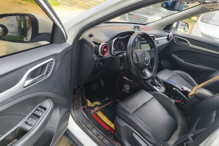 Used MG ZS 2017 1.5L Automatic Luxury Edition Driver Seat