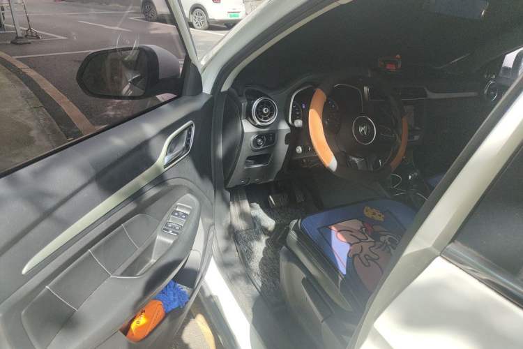Used MG ZS 2017 1.5L Automatic Luxury Edition Driver Seat