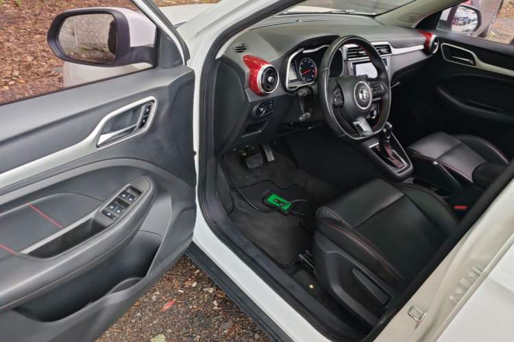 Used MG ZS 2017 16T Automatic Flagship Internet Edition Driver Seat
