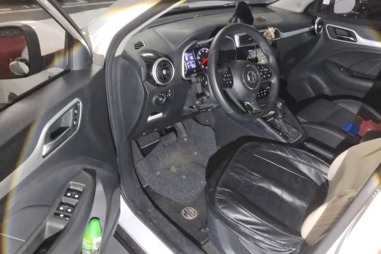 Used MG ZS 2017 1.5L Automatic Luxury Internet Edition Driver Seat