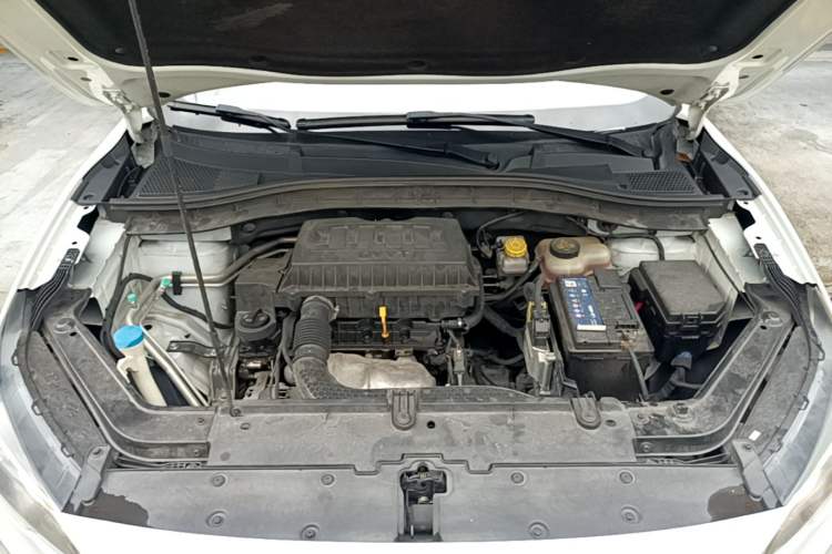 Used MG ZS 2017 1.5L Automatic Luxury Edition Engine Bay