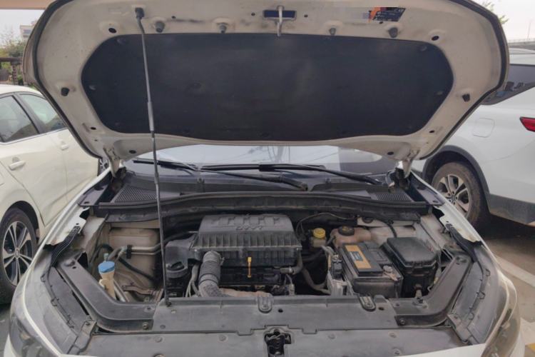 Used MG ZS 2017 1.5L Automatic Elite Edition Engine Bay