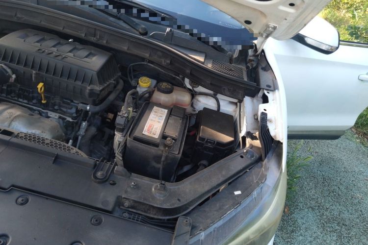 Used MG ZS 2017 1.5L Automatic Elite Edition Engine Bay Left