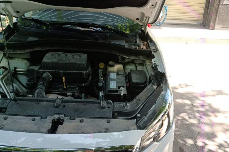 Used MG ZS 2017 1.5L Automatic Luxury Internet Edition Engine Bay Left