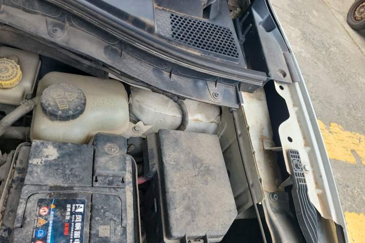 Used MG ZS 2017 1.5L Automatic Luxury Edition Engine Bay Left