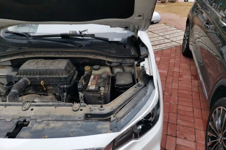 Used MG ZS 2017 1.5L Manual Elite Edition Engine Bay Left
