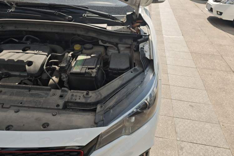 Used MG ZS 2017 16T Automatic Prestige Edition Engine Bay Left
