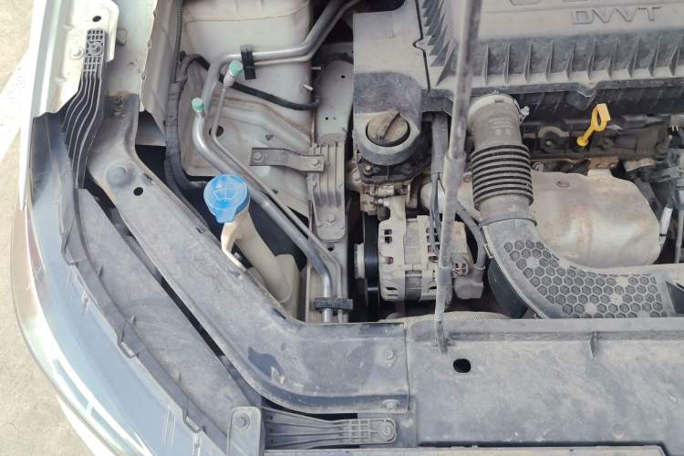 Used MG ZS 2017 1.5L Automatic Luxury Internet Edition Engine Bay Right