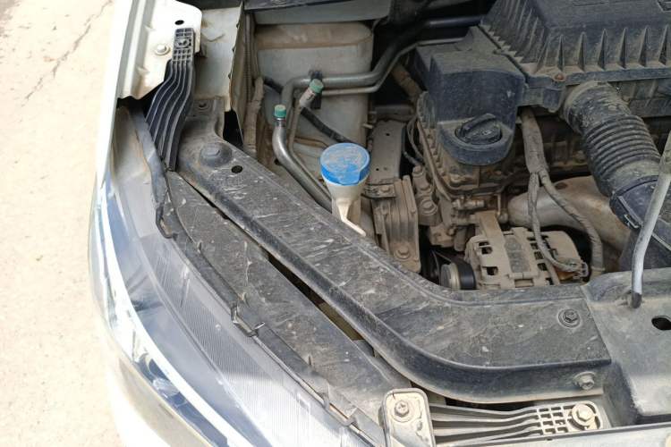 Used MG ZS 2017 1.5L Manual Elite Edition Engine Bay Right