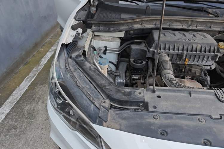 Used MG ZS 2017 1.5L Automatic Luxury Edition Engine Bay Right