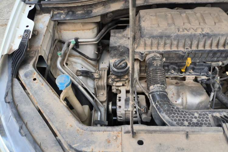 Used MG ZS 2017 1.5L Manual Luxury Edition Engine Bay Right