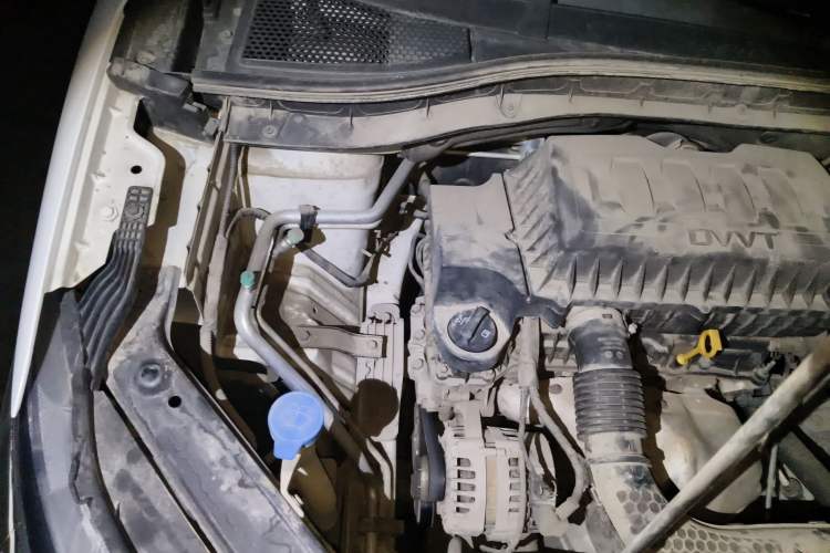 Used MG ZS 2017 1.5L Automatic Luxury Edition Engine Bay Right