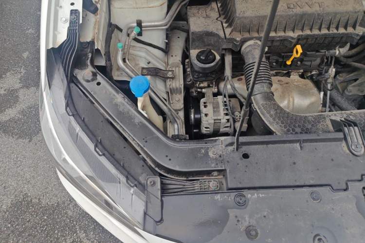 Used MG ZS 2017 1.5L Automatic Luxury Internet Edition Engine Bay Right