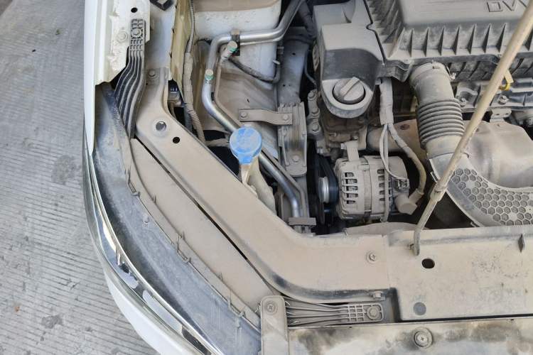 Used MG ZS 2017 1.5L Automatic Luxury Edition Engine Bay Right