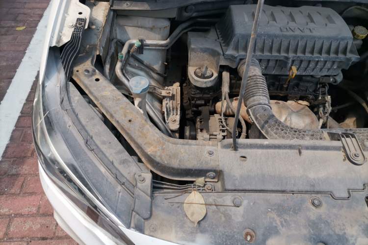Used MG ZS 2017 1.5L Manual Elite Edition Engine Bay Right
