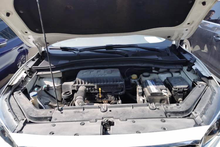 Used MG ZS 2017 1.5L Automatic Elite Edition Engine Bay