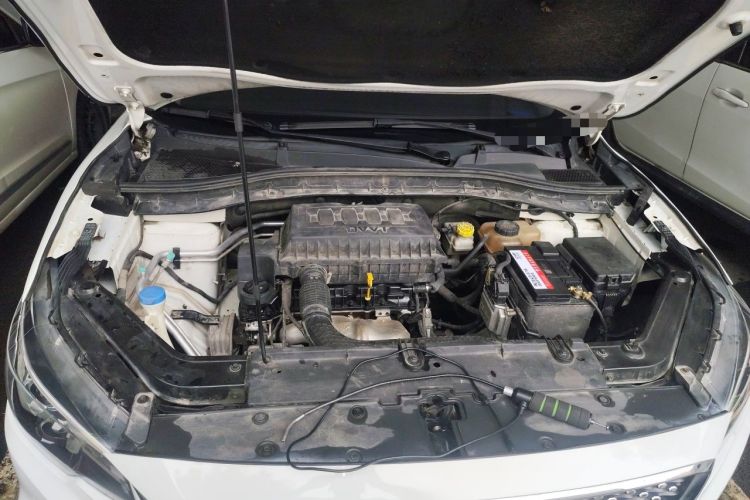 Used MG ZS 2017 1.5L Automatic Luxury Edition Engine Bay