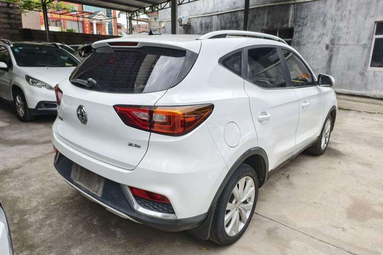 Used MG ZS 2017 1.5L Manual Luxury Edition Exterior 4