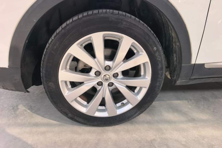 Used MG ZS 2017 1.5L Automatic Elite Edition Exterior 4