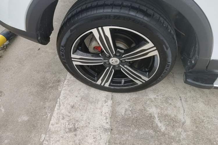 Used MG ZS 2017 1.5L Automatic Luxury Internet Edition Exterior 5