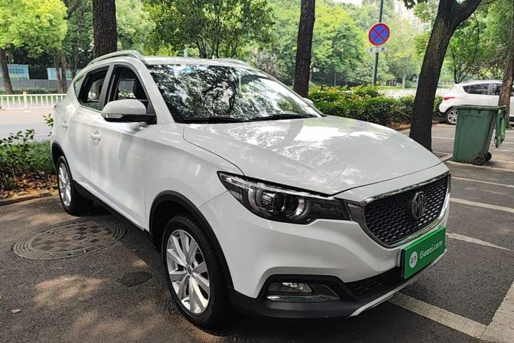 Used MG ZS 2017 1.5L Manual Elite Edition Front Right 45 Deg