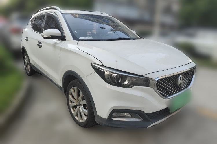 Used MG ZS 2017 1.5L Manual Luxury Edition Front Right 45 Deg