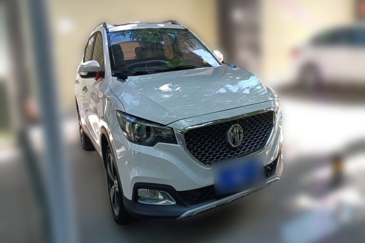 Used MG ZS 2017 1.5L Automatic Luxury Internet Edition Front Right 45 Deg