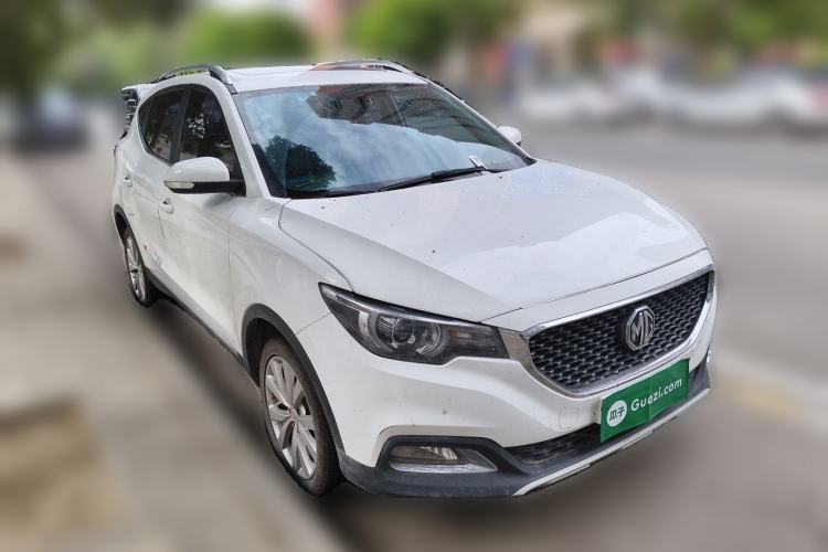 Used MG ZS 2017 1.5L Manual Luxury Edition Front Right 45 Deg
