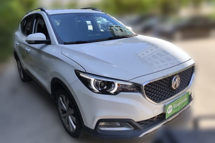 Used MG ZS 2017 1.5L Automatic Luxury Edition Front Right 45 Deg