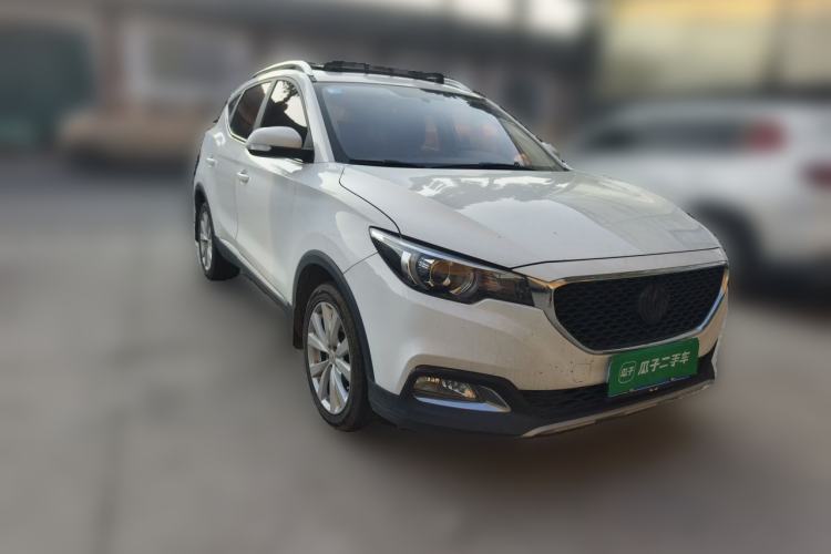 Used MG ZS 2017 1.5L Manual Luxury Edition Front Right 45 Deg
