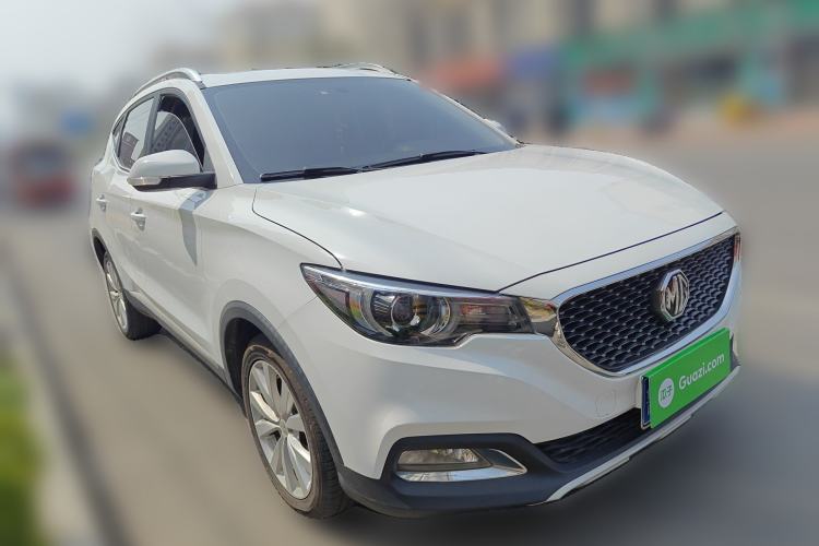 Used MG ZS 2017 1.5L Automatic Luxury Edition Front Right 45 Deg