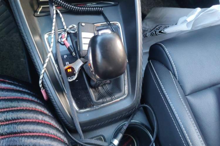 Used MG ZS 2017 1.5L Automatic Elite Edition Gear Lever