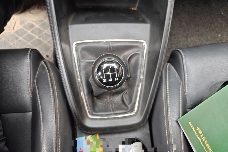 Used MG ZS 2017 1.5L Manual Luxury Edition Gear Lever