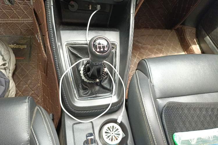 Used MG ZS 2017 1.5L Manual Elite Edition Gear Lever