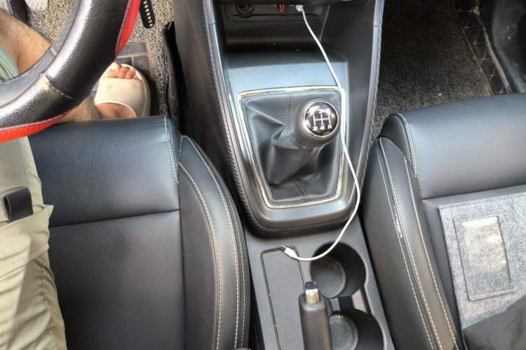 Used MG ZS 2017 1.5L Manual Luxury Edition Gear Lever