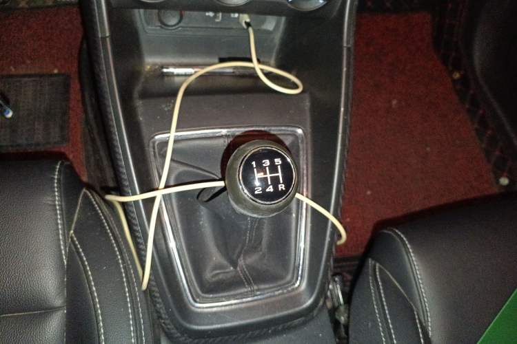 Used MG ZS 2017 1.5L Manual Luxury Edition Gear Lever