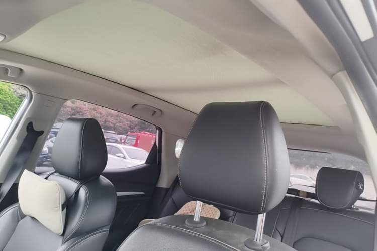 Used MG ZS 2017 1.5L Manual Luxury Edition Headliner