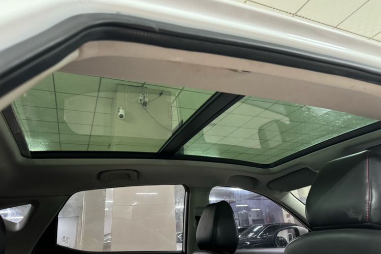 Used MG ZS 2017 16T Automatic Flagship Internet Edition Headliner
