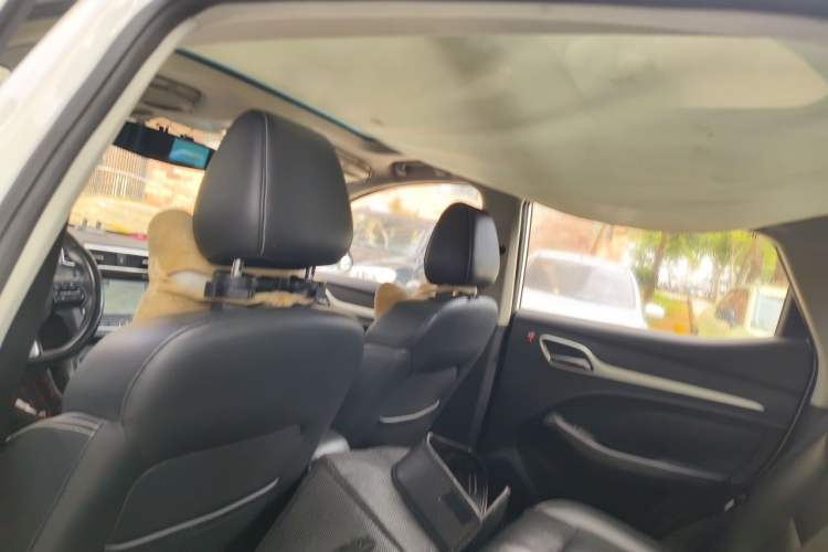 Used MG ZS 2017 1.5L Automatic Luxury Edition Headliner