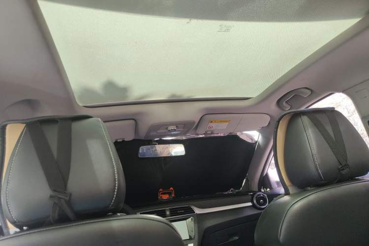 Used MG ZS 2017 1.5L Automatic Luxury Edition Headliner