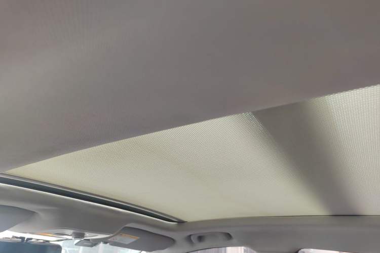 Used MG ZS 2017 1.5L Manual Luxury Edition Headliner