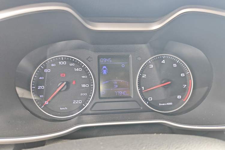Used MG ZS 2017 1.5L Automatic Luxury Edition Instrument Cluster