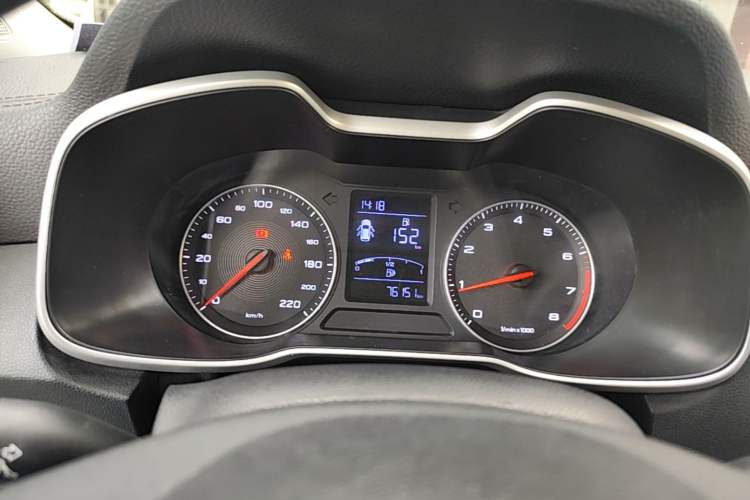 Used MG ZS 2017 1.5L Manual Elite Edition Instrument Cluster