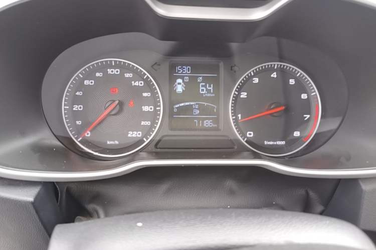 Used MG ZS 2017 1.5L Manual Luxury Edition Instrument Cluster